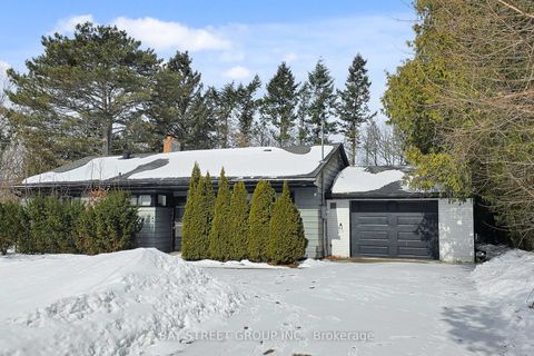 Photo 1 at 1011 Janette Street, Leslie Valley, Newmarket
