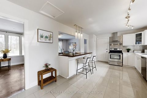 Photo 16 at 1011 Janette Street, Leslie Valley, Newmarket