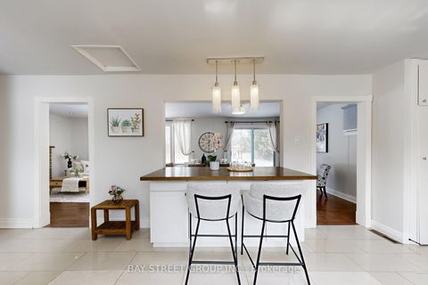 Photo 17 at 1011 Janette Street, Leslie Valley, Newmarket