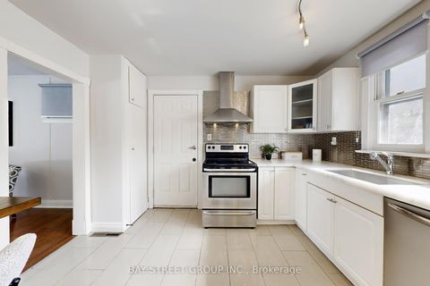 Photo 18 at 1011 Janette Street, Leslie Valley, Newmarket