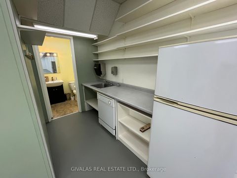 Photo 8 at 16 - 1220 Ellesmere Road, Bendale, Toronto