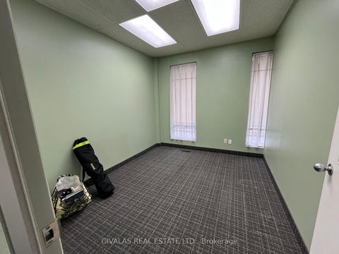 Photo 9 at 16 - 1220 Ellesmere Road, Bendale, Toronto