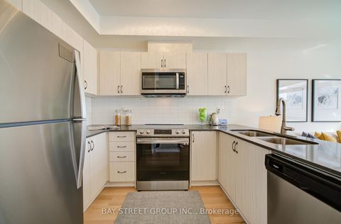 Photo 20 at 114 Dalhousie Street, Vaughan Grove, Vaughan