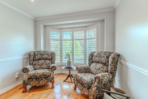 Photo 3 at 222 Bishop Drive, Ardagh, Barrie