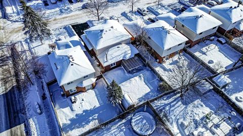 Photo 25 at 222 Bishop Drive, Ardagh, Barrie