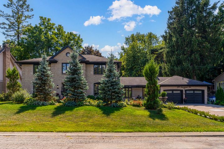 Photo 1 at 28 Stonegate Drive, Ancaster, Hamilton