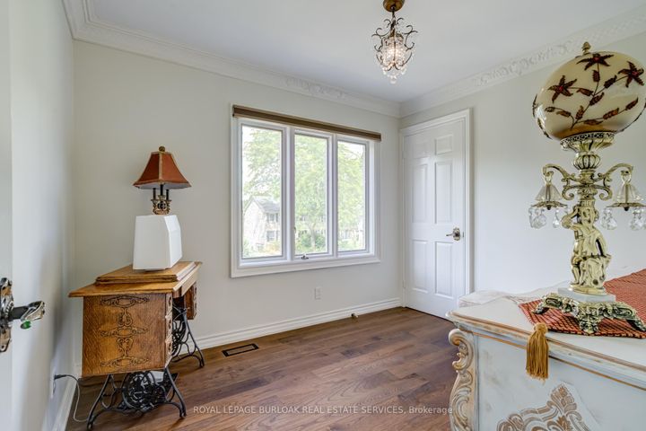 Photo 31 at 28 Stonegate Drive, Ancaster, Hamilton