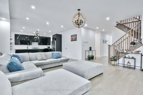 Photo 10 at 119 Franklin Trail, Rural Barrie Southwest, Barrie