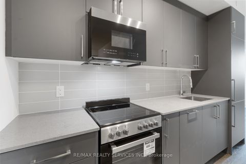 Photo 12 at 335 - 2075 King Road, King City, King