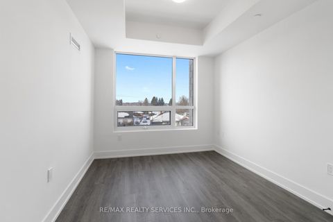 Photo 25 at 335 - 2075 King Road, King City, King