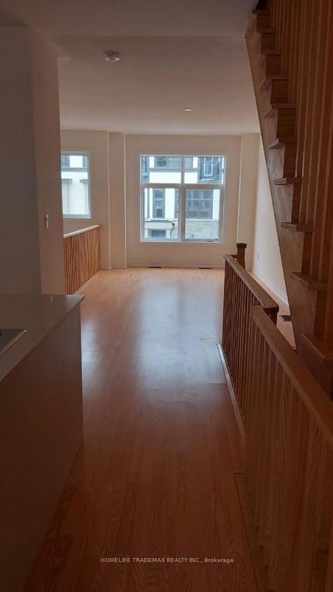 Photo 7 at 771 Eddystone Path, Donevan, Oshawa