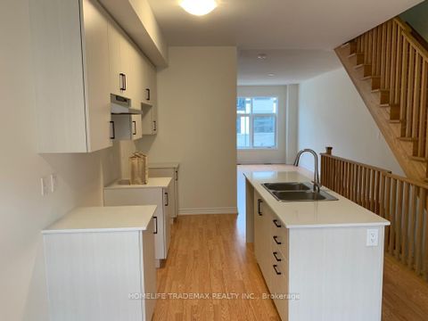 Photo 17 at 771 Eddystone Path, Donevan, Oshawa