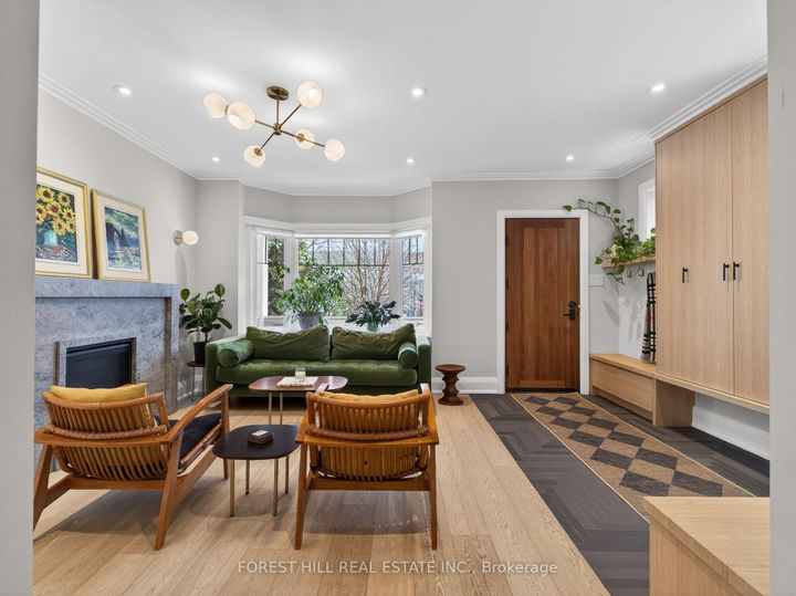 Photo 4 at 186 Wychwood Avenue, Cedarvale, Toronto