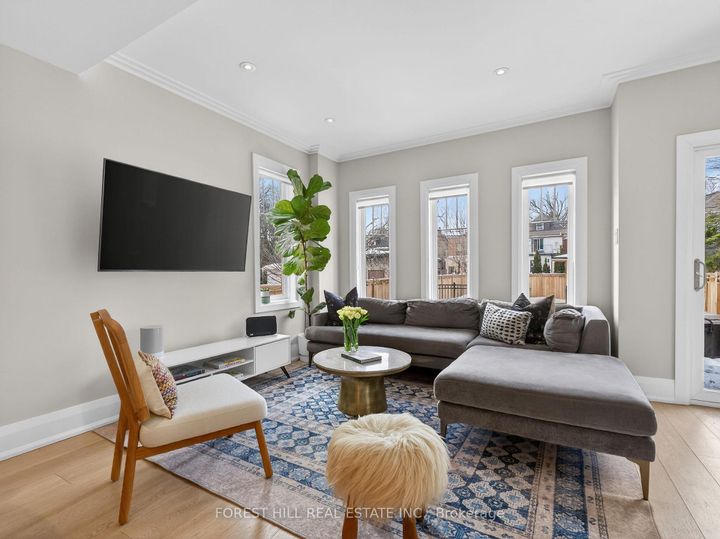 Photo 19 at 186 Wychwood Avenue, Cedarvale, Toronto