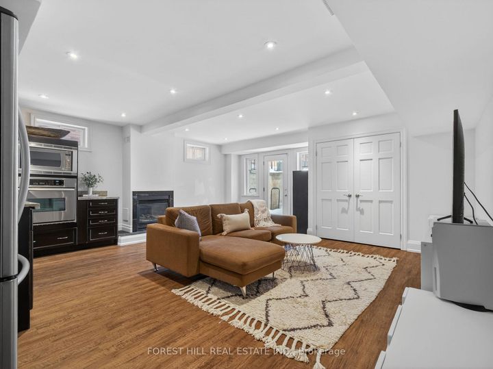 Photo 37 at 186 Wychwood Avenue, Cedarvale, Toronto