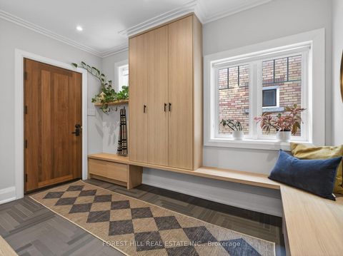 Photo 2 at 186 Wychwood Avenue, Cedarvale, Toronto