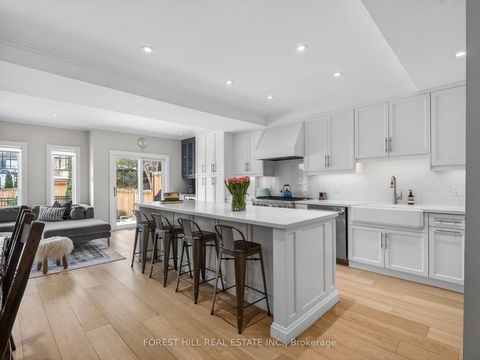 Photo 13 at 186 Wychwood Avenue, Cedarvale, Toronto