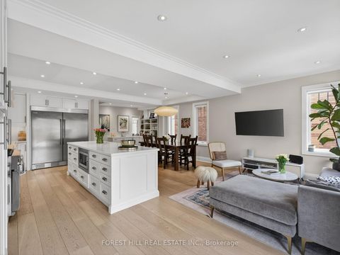 Photo 18 at 186 Wychwood Avenue, Cedarvale, Toronto