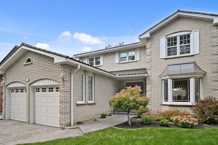 Photo 1 at 1729 Pengilley Place, Clarkson, Mississauga