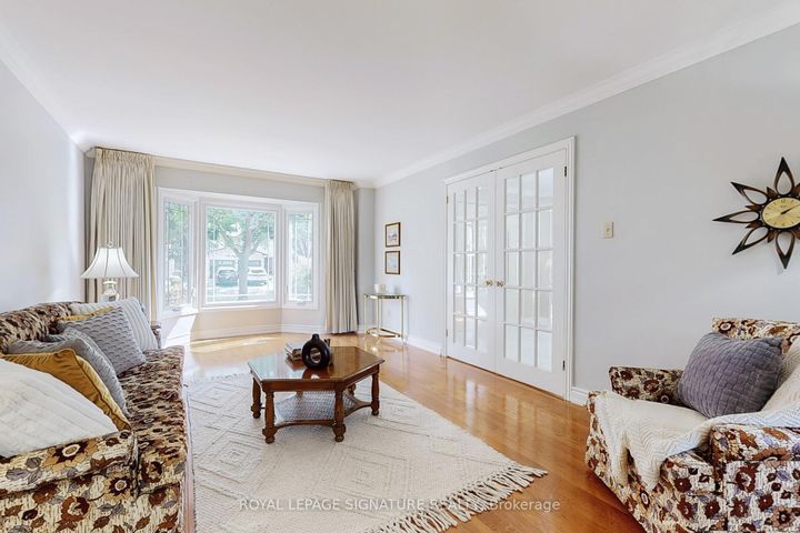 Photo 5 at 1729 Pengilley Place, Clarkson, Mississauga