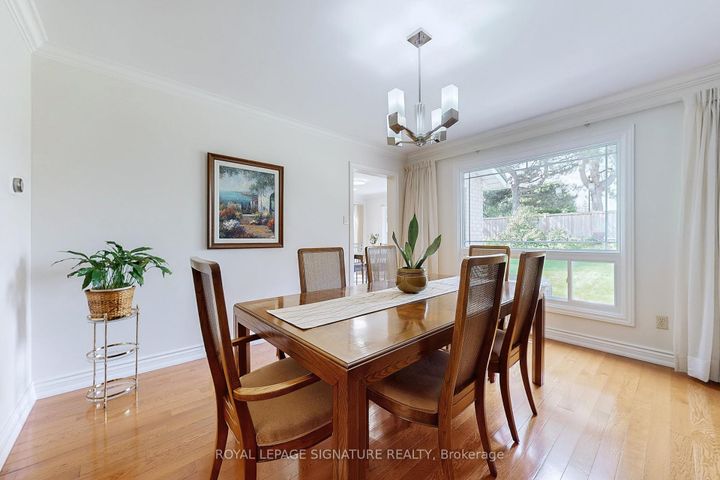 Photo 10 at 1729 Pengilley Place, Clarkson, Mississauga