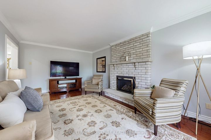 Photo 13 at 1729 Pengilley Place, Clarkson, Mississauga