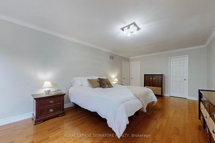 Photo 21 at 1729 Pengilley Place, Clarkson, Mississauga