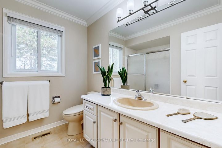 Photo 32 at 1729 Pengilley Place, Clarkson, Mississauga