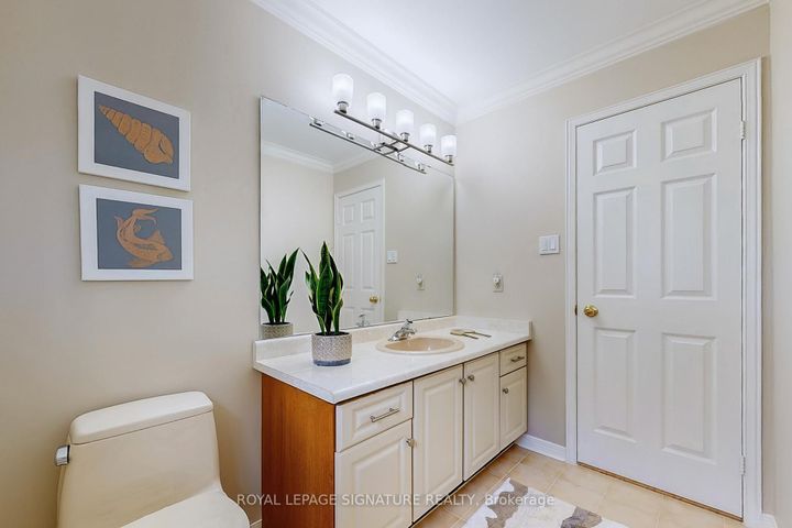 Photo 33 at 1729 Pengilley Place, Clarkson, Mississauga