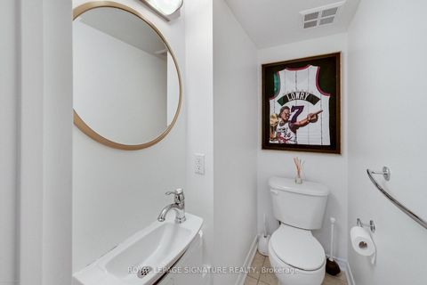 Photo 8 at 838 - 46 Western Battery Road, Niagara, Toronto