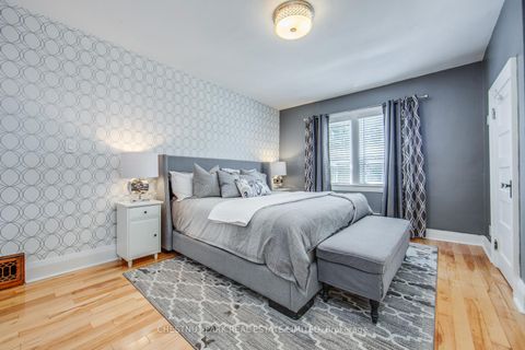 Photo 6 at 148 Sherwood Avenue, Mount Pleasant East, Toronto