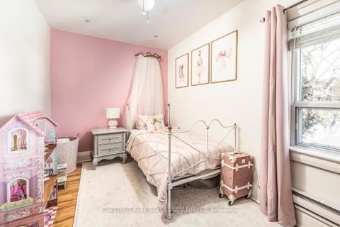 Photo 8 at 148 Sherwood Avenue, Mount Pleasant East, Toronto