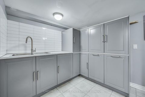 Photo 14 at 148 Sherwood Avenue, Mount Pleasant East, Toronto