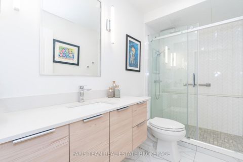 Photo 20 at 1409 - 2 Toronto Street, City Centre, Barrie