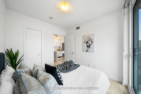 Photo 19 at 610 - 9471 Yonge Street, Observatory, Richmond Hill