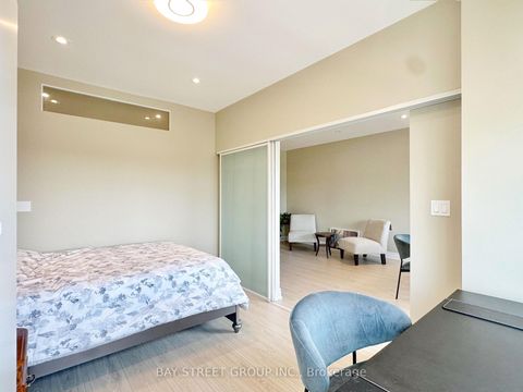 Photo 20 at 1001 - 102 Bloor Street W, Annex, Toronto