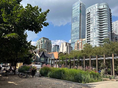 Photo 31 at 1001 - 102 Bloor Street W, Annex, Toronto