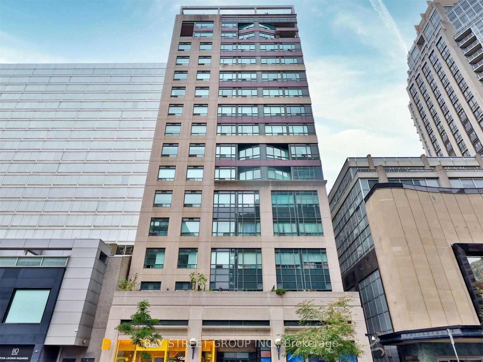 1001 - 102 Bloor Street W, Annex, Toronto by Loree Meneguzzi Real Estate 1001 - 102 Bloor Street W, Annex, Toronto