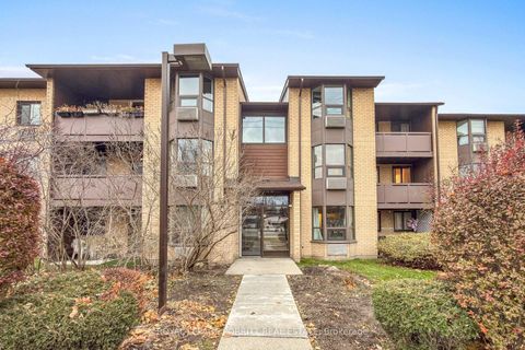 Photo 1 at 208 - 3835 Lake Shore Boulevard W, Long Branch, Toronto