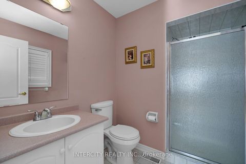 Photo 17 at 6 Noble Prince Place, Sonoma Heights, Vaughan