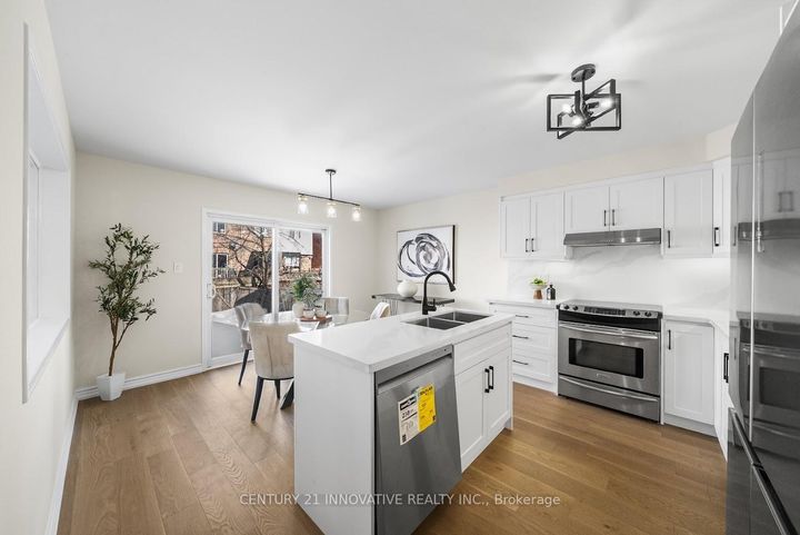 Photo 16 at 917 Joe Persechini Drive, Summerhill Estates, Newmarket