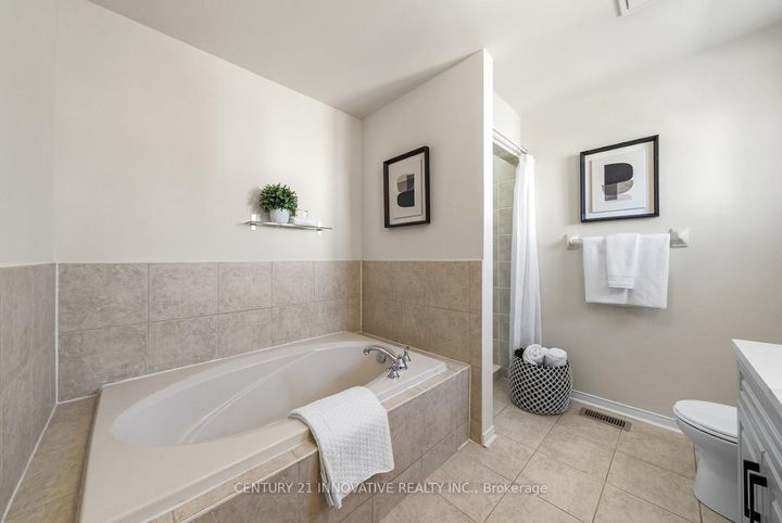 Photo 37 at 917 Joe Persechini Drive, Summerhill Estates, Newmarket