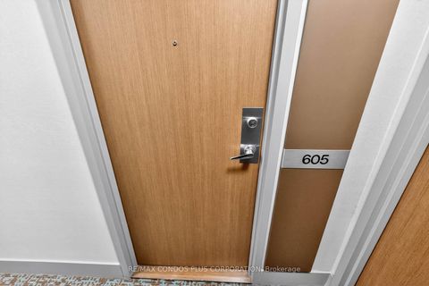 Photo 3 at 605 - 35 Mariner Terrace, Waterfront Communities C1, Toronto