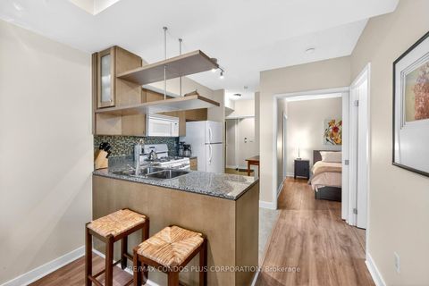 Photo 10 at 605 - 35 Mariner Terrace, Waterfront Communities C1, Toronto