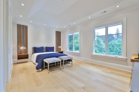 Photo 33 at 33 Stratheden Road, York Mills, Toronto