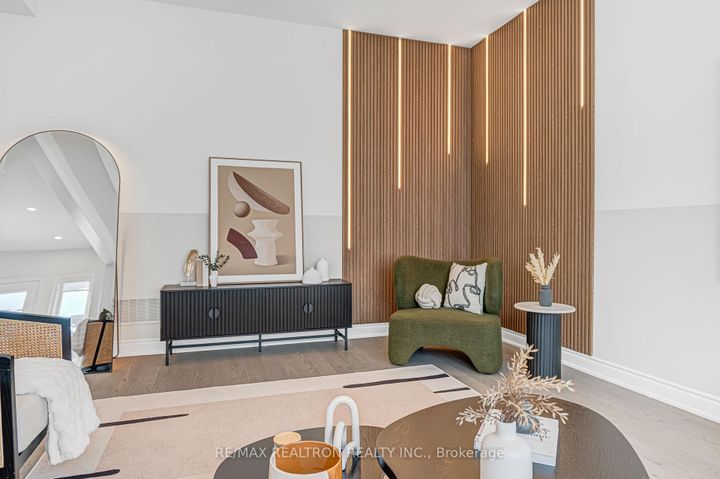 Photo 8 at 15 Current Drive, Rural Richmond Hill, Richmond Hill