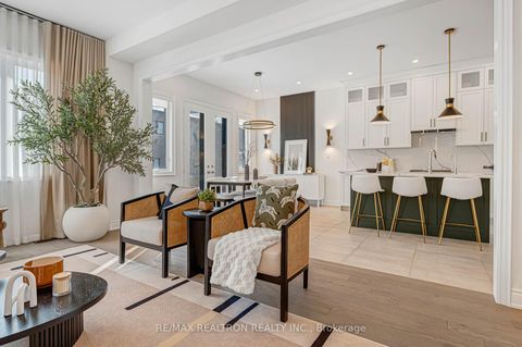 Photo 5 at 15 Current Drive, Rural Richmond Hill, Richmond Hill