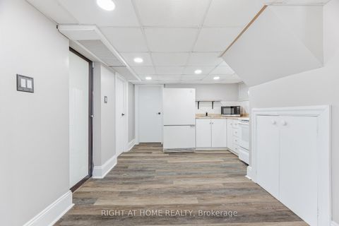 Photo 33 at 11 Little Avenue, Weston, Toronto