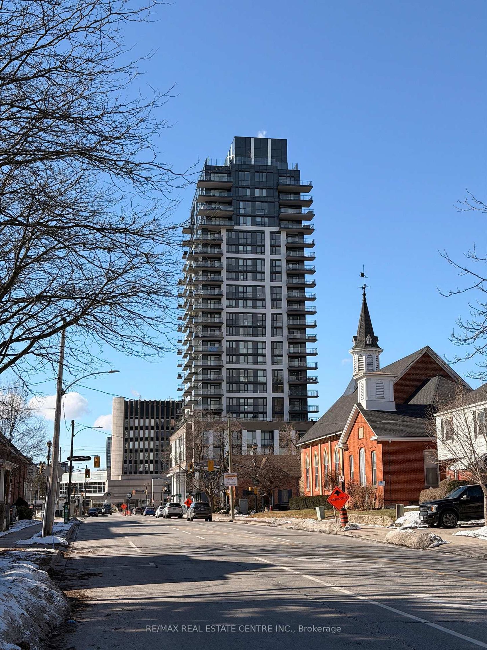 414 - 2007 James Street, Brant, Burlington 