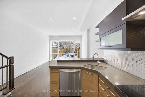 Photo 7 at 24A Oxton Avenue, St. Clair, Toronto